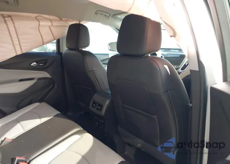 2018 Chevrolet Equinox Premier z USA, uszkodzony, nr VIN 2GNAXVEV8J6234355